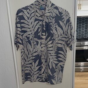 Styled by RJC Ltd. Men's Blue and White Tropical Print Short-Sleeve Shirt | XL